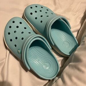 Teal Women’s Size 7 Crocs